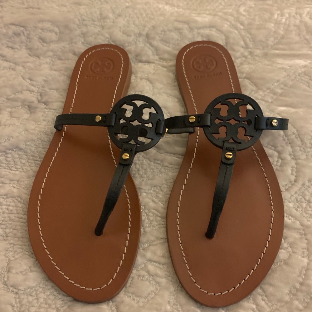 Tory Burch Flip Flops Size 9 Navy